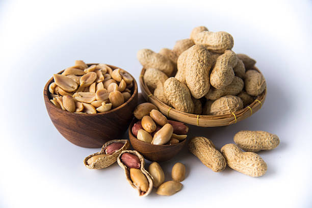 خرید و فروش بادام زمینی با پوست با شرایط فوق العاده